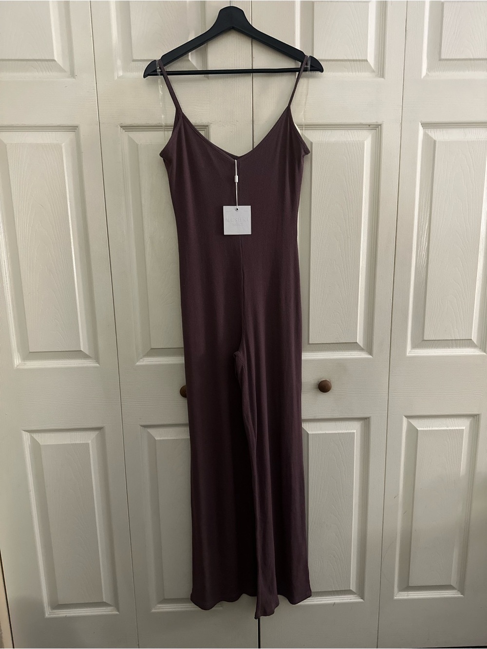 Meshki Basics Plum Wide-Leg Spaghetti Strap Ribbed Jumpsuit Sz Med - Picture 3 of 10